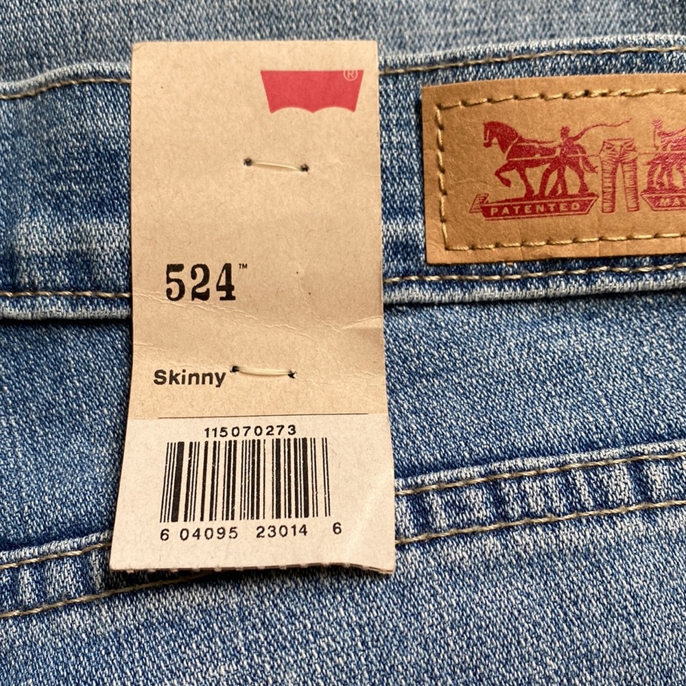 Levi’s 524 Skinny Jeans - Picture 4 of 4
